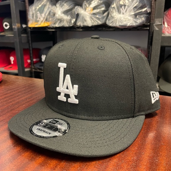 NEW ERA - MLB Baseball Hat - Los Angeles Dodgers 9FIFTY Snapback Cap - Black - Picture 2 of 4